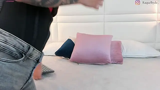 RaquelHyde_ webcam