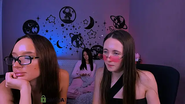 bella_dorn webcam