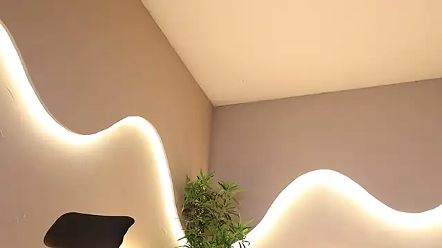 shiny_wolf webcam