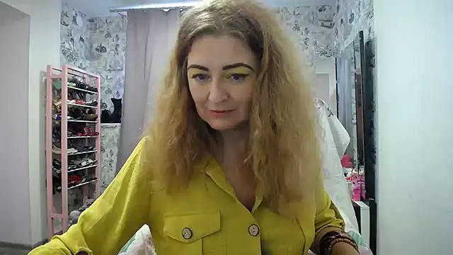 Helen1974 webcam
