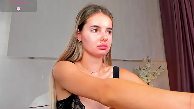 Erika_Carpenter webcam
