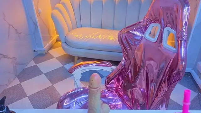 Clhoe_b webcam