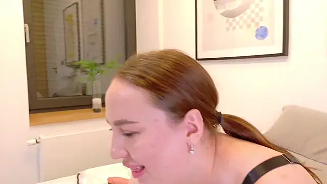 lexy_night webcam