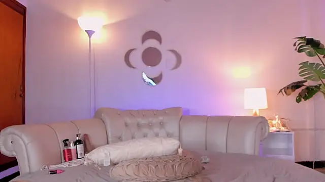 honeyannyy webcam