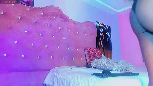 CARLY-FOX webcam