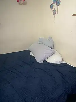 LatinBearX webcam