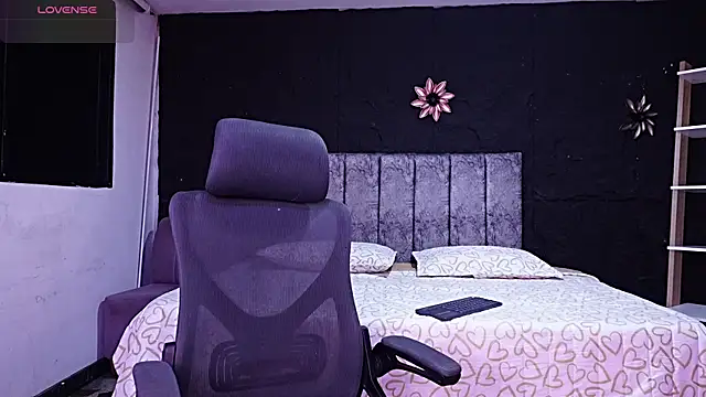 LiamDeep webcam