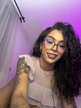 Samantha_Bernardo webcam