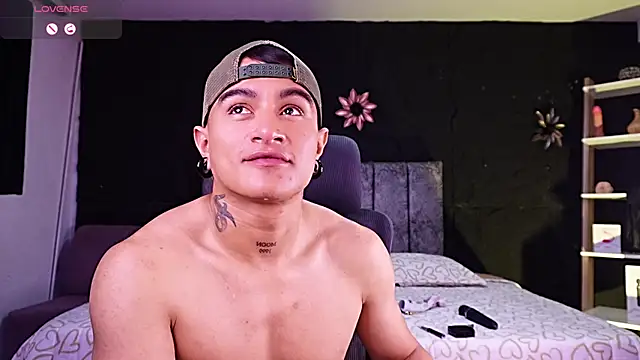 LiamDeep webcam
