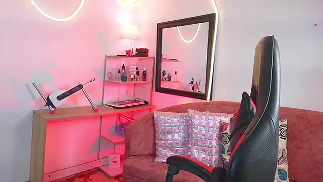 Megaan_Greey webcam