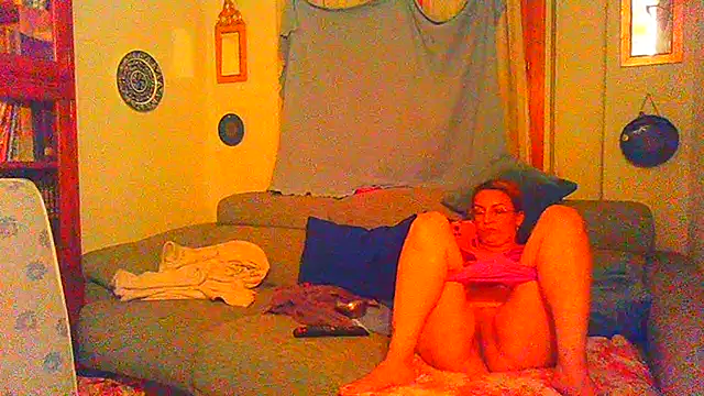 pamela661 - Pamela661's free webcam - UK Sex Cams
