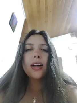 Bella_Karoline