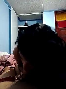FinishedClucking live cam on StripChat