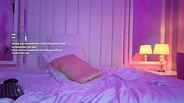 Alyana_Skinny webcam