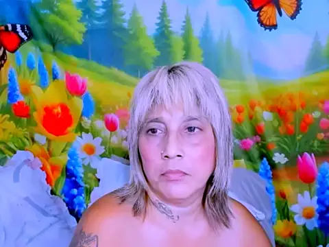indianroxy webcam