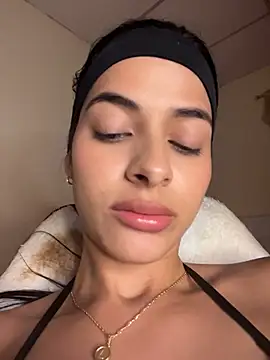 violetta-brown1 Live Web Cam Show
