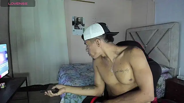 Toptony22 webcam