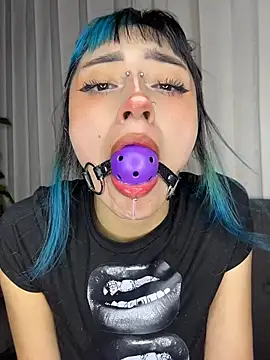 baby_akuma webcam