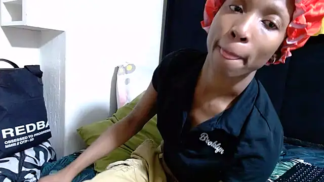 creamyslender23 Live Web Cam Show