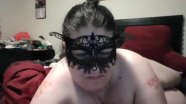 RavenRunee webcam