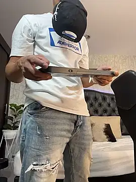 Lander_Cruz