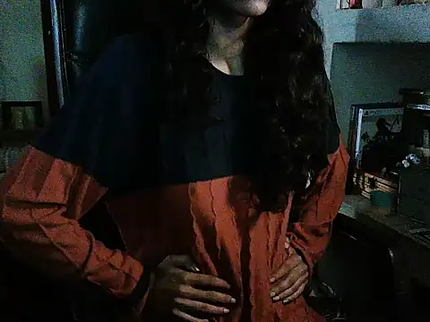 exude_diya webcam