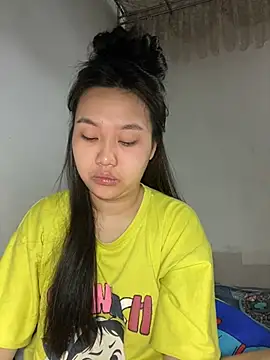 Almira6868 webcam