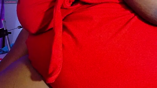 ebony_NeighborMoans webcam