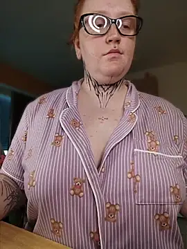 CURVYSAKURA webcam