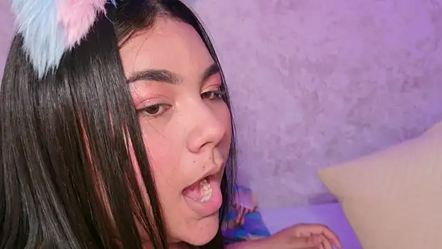 Mia_and_lexy webcam
