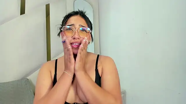 IsabellRodriguez18 webcam