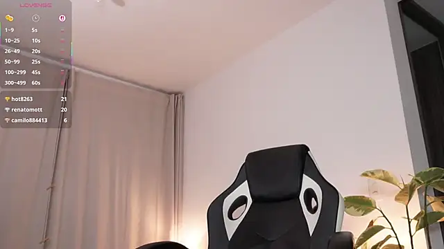 DarkLuster_22 webcam