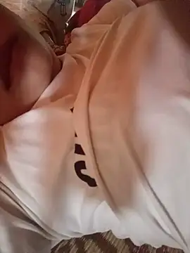 yoyo-mi young adult webcam model
