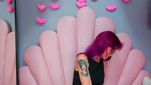 luci_miller webcam