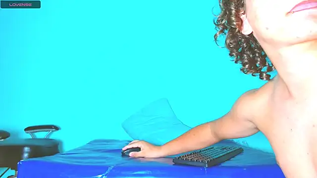 arielnoir6958 webcam