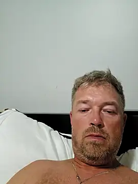BlueEyedSilverFox webcam