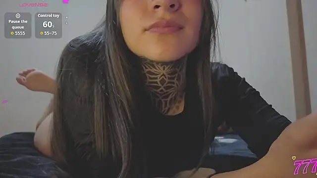 isasaenz_ webcam
