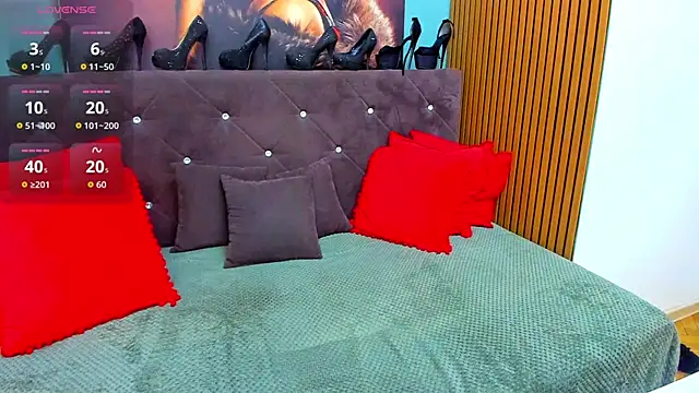 LauraSiin webcam