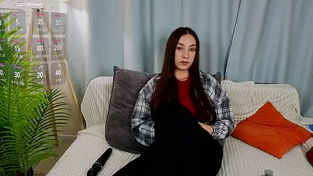 JinnyMenzella webcam