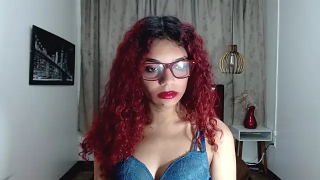 luisa__torres (T teen) - put your ass on 4 with oil