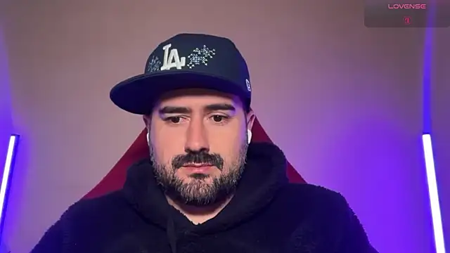 DominantTheo webcam