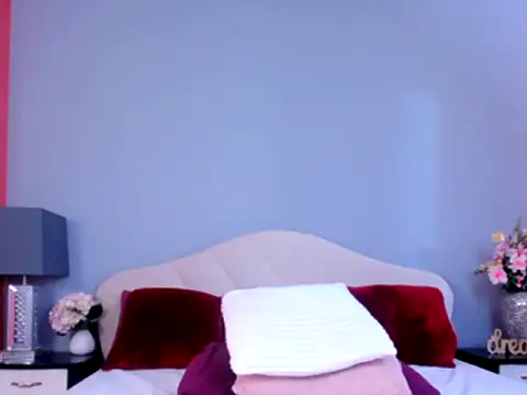 RubyBlush live cam on StripChat