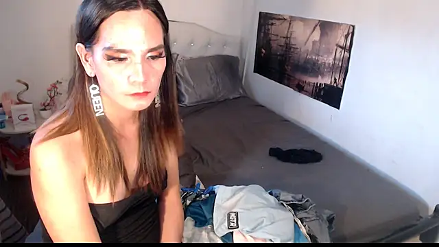 NinaDOM4CUM webcam