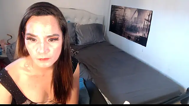NinaDOM4CUM webcam