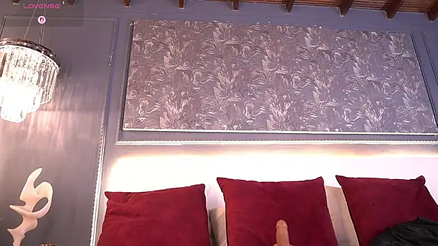 MiaKay1 webcam