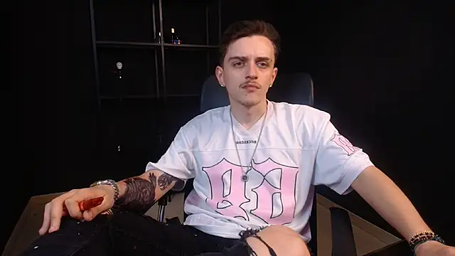FelixStarkk live cam on StripChat
