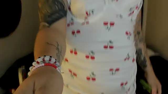 juana_valkiria webcam