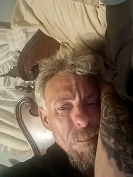 19JaSon83 webcam