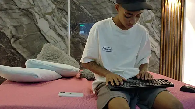 Samy_King23 webcam