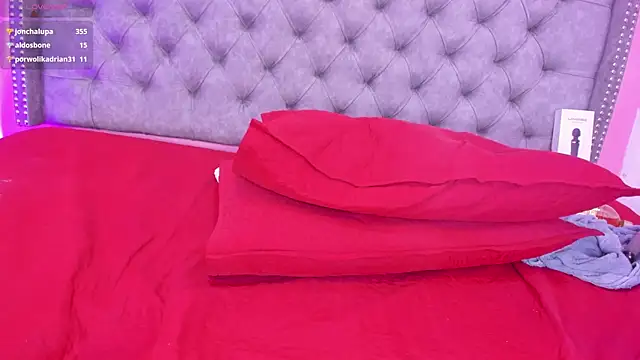 Sofia_Girl_ live cam on StripChat
